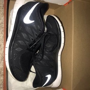 Cute, comfy running shoes !